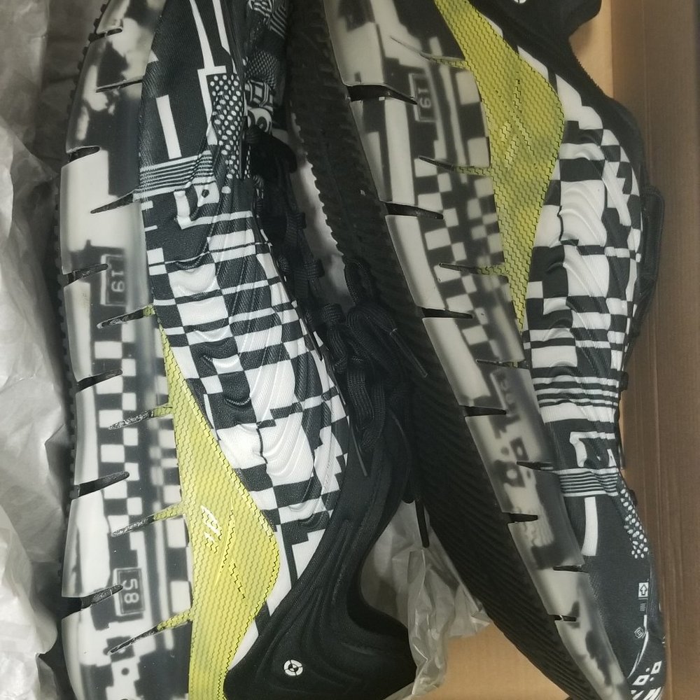 Reebok Zi Kinetica Kenzo Minami shoes